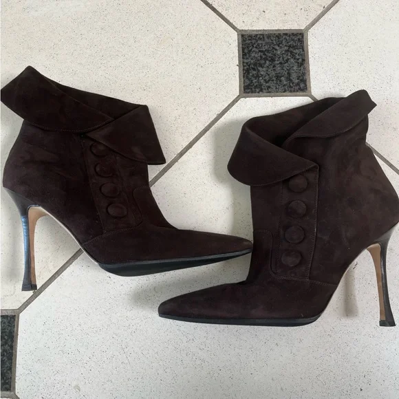 Manolo Blahnik | Shoes | Authentic Manolo Blahnik Suede  display picture 1